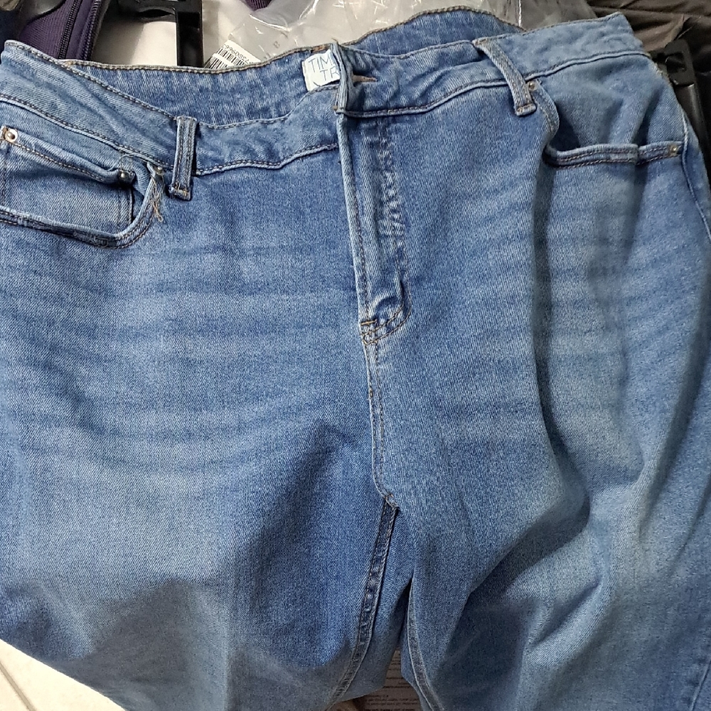 Time and Tru Women's Straight Leg Blue Jeans